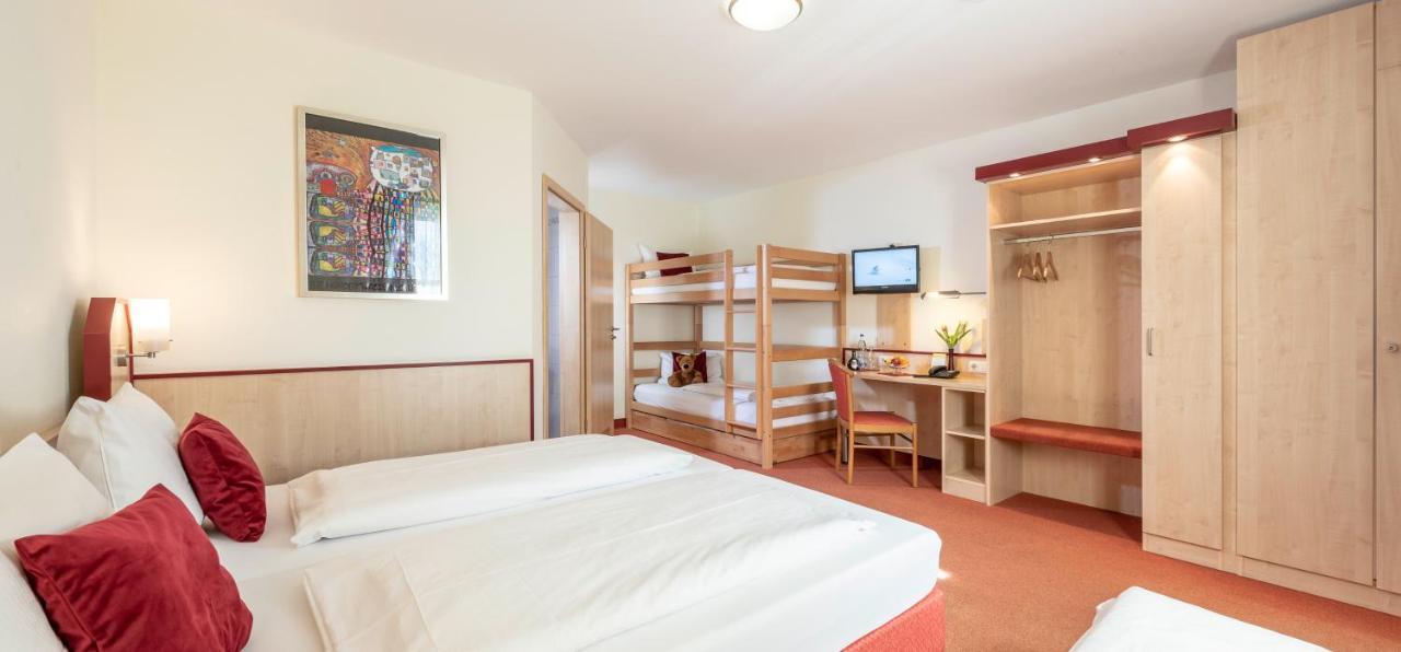 Hotel Am Wiesenweg L 24H Check-In Hausen  Luaran gambar