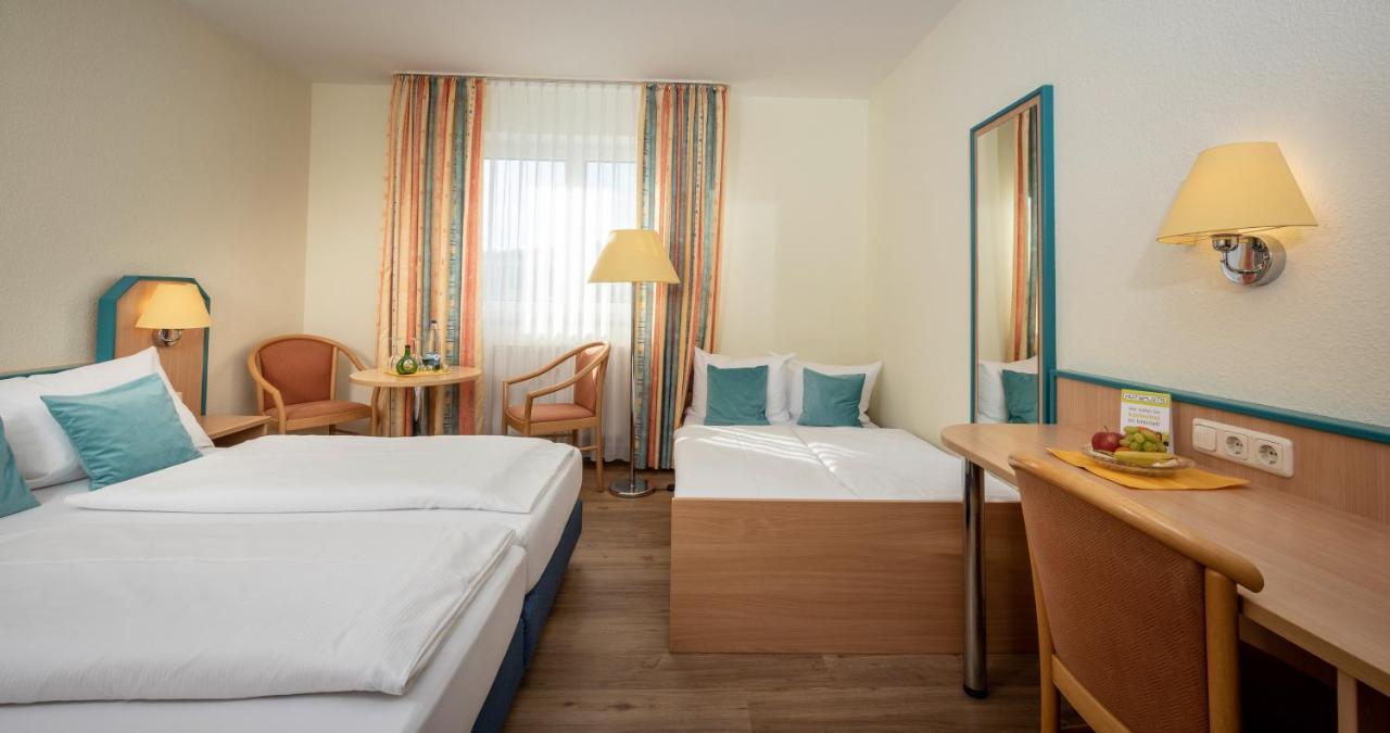 Hotel Am Wiesenweg L 24H Check-In Hausen  Luaran gambar