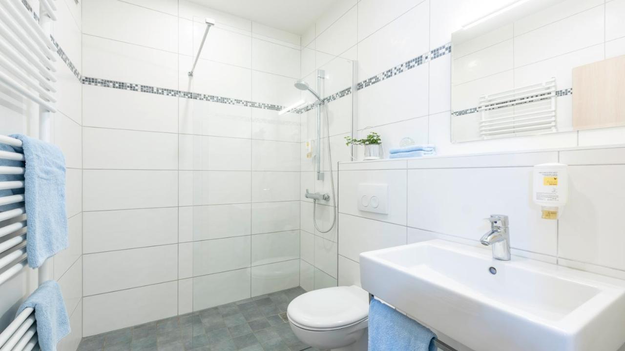 Hotel Am Wiesenweg L 24H Check-In Hausen  Luaran gambar